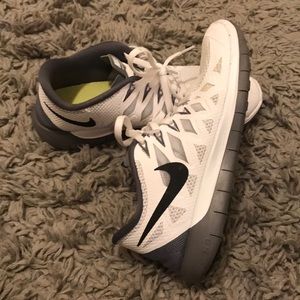 Nike Free 5.0 sneakers SIZE 8